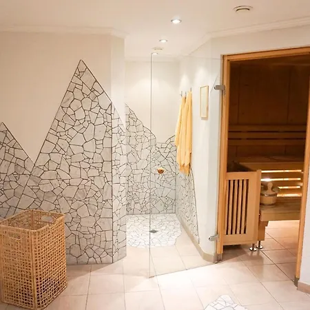 多尔夫阿尔姆酒店 宾馆 3*