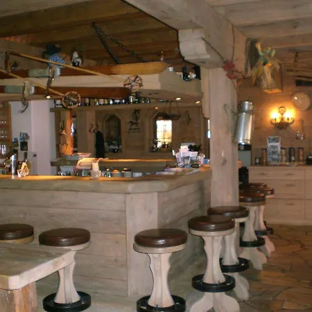 Värdshus Dorf Alm