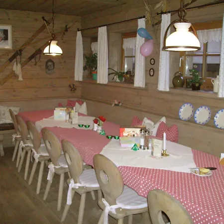 Dorf Alm 3*